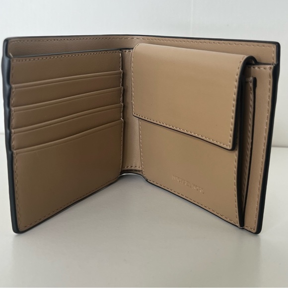 Michael kors men wallet - Picture 7 of 13